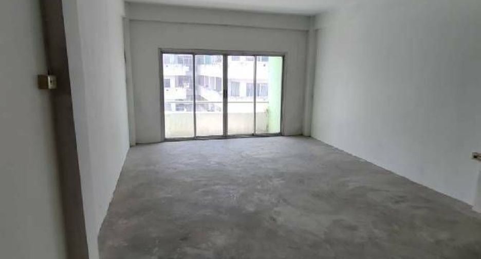 For rent 4 bedrooms house in Si Racha, Chonburi