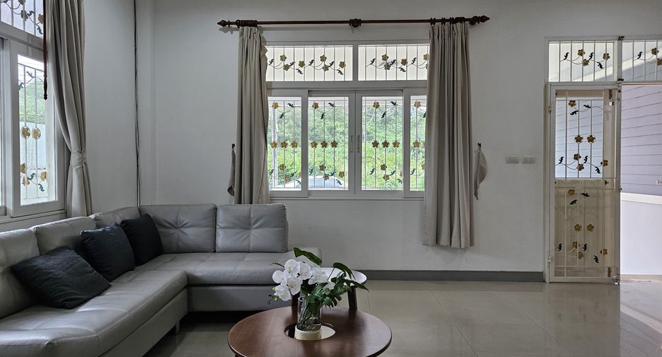 For rent 3 bedrooms house in Thalang, Phuket