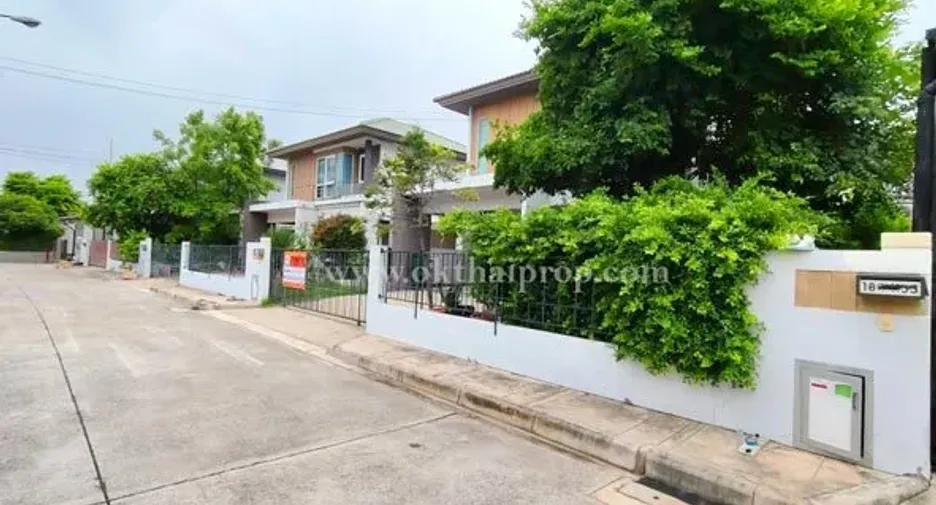 For sale 3 bedrooms house in Mueang Samut Sakhon, Samut Sakhon