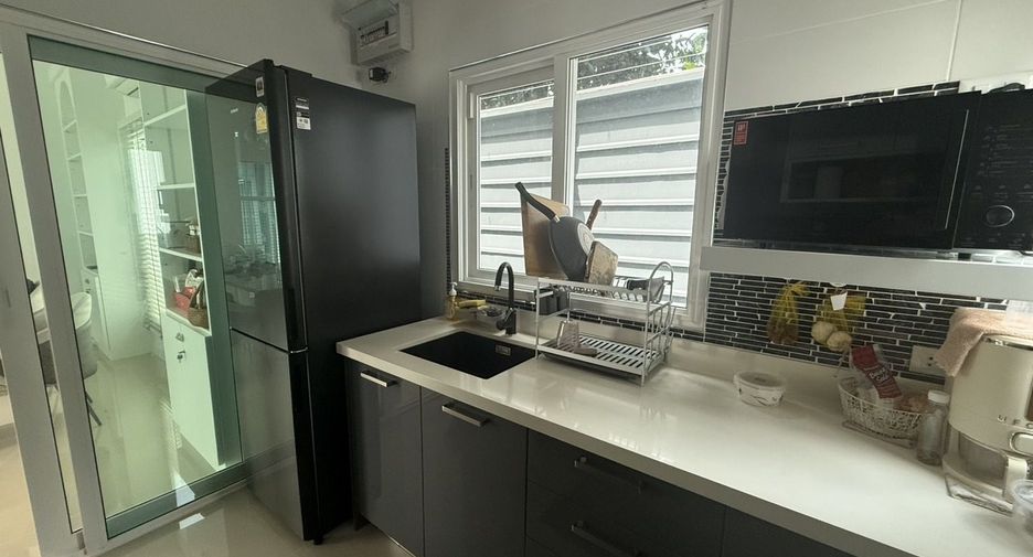 For rent 4 bedrooms house in Thalang, Phuket