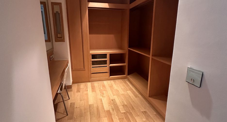 Wohnung zum Kauf mit 3 Zimmer in Watthana, Bangkok