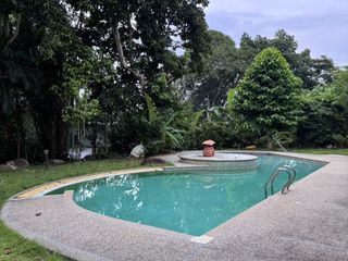 Casa en alquiler de 5 habitaciones en Mueang Phuket, Phuket