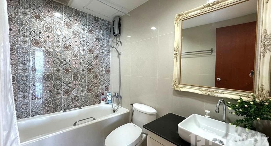 For sale and for rent 3 bedrooms condo in Si Racha, Chonburi