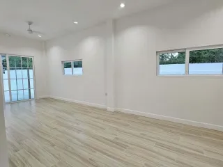 出售 2 卧室 独立屋 在 Mueang Lop Buri, Lop Buri