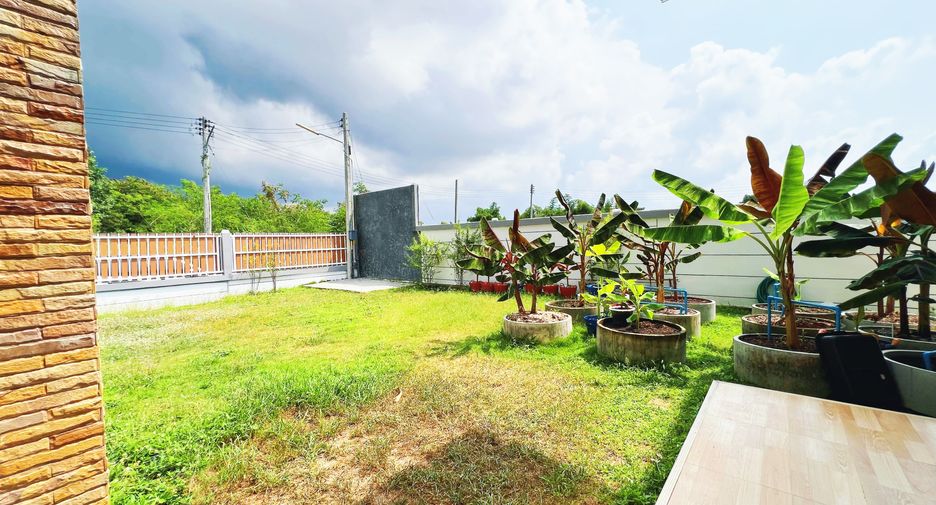 For sale 4 bedrooms house in Ban Chang, Rayong