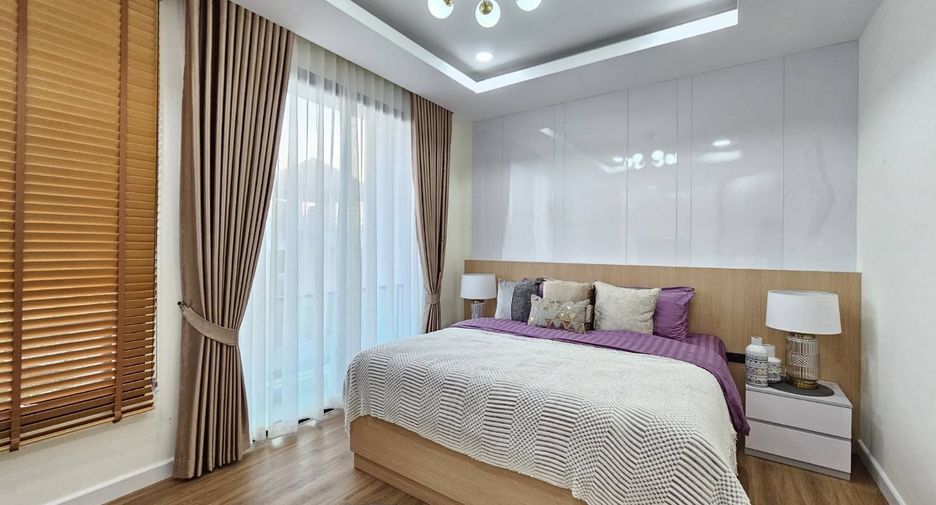 For sale 4 bedrooms villa in Bang Lamung, Chonburi