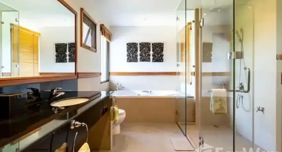 Villa en venta de 5 habitaciones en Thalang, Phuket