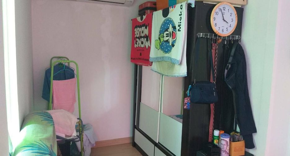 For sale 3 bedrooms townhouse in Bang Khae, Bangkok