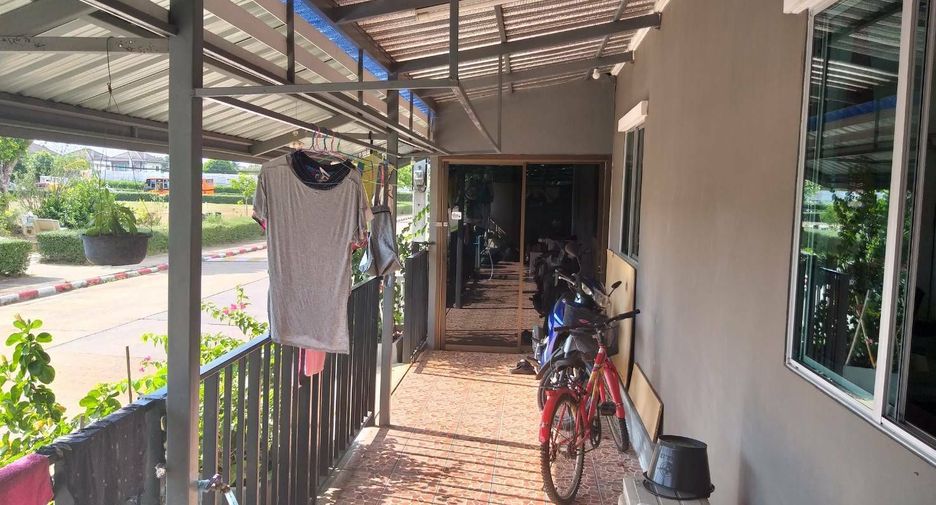For sale 3 bedrooms townhouse in Bang Khae, Bangkok