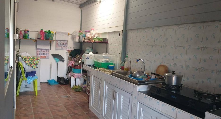 For sale 3 bedrooms townhouse in Bang Khae, Bangkok