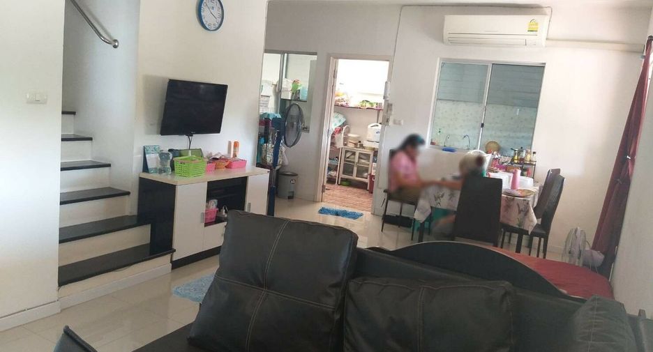 For sale 3 bedrooms townhouse in Bang Khae, Bangkok