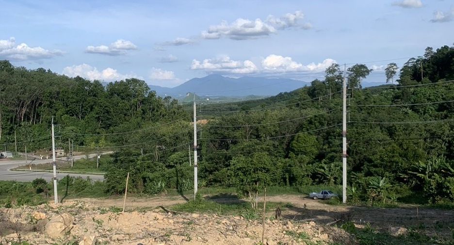À vendre terrain à Mueang Trang, Trang