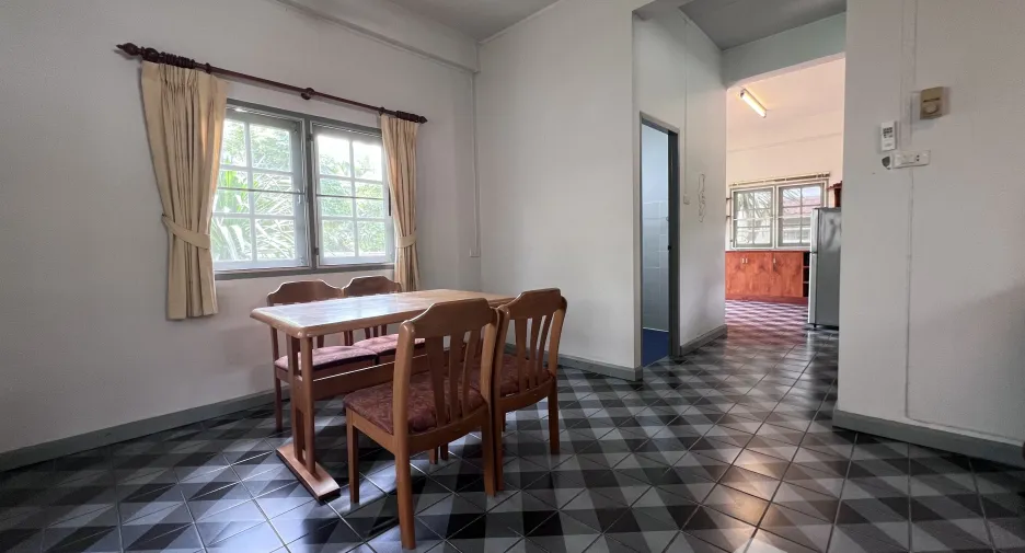 For rent 3 bedrooms villa in Mueang Phuket, Phuket