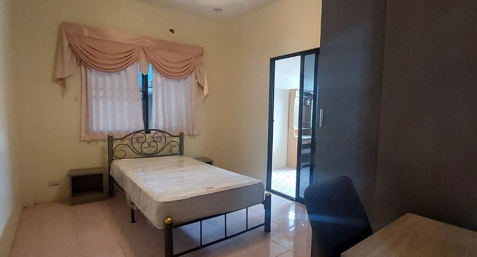Haus zur Miete mit 3 Zimmer in Bang Lamung, Chonburi