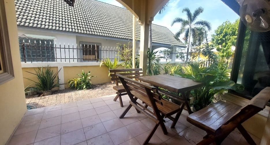 Haus zur Miete mit 3 Zimmer in Bang Lamung, Chonburi