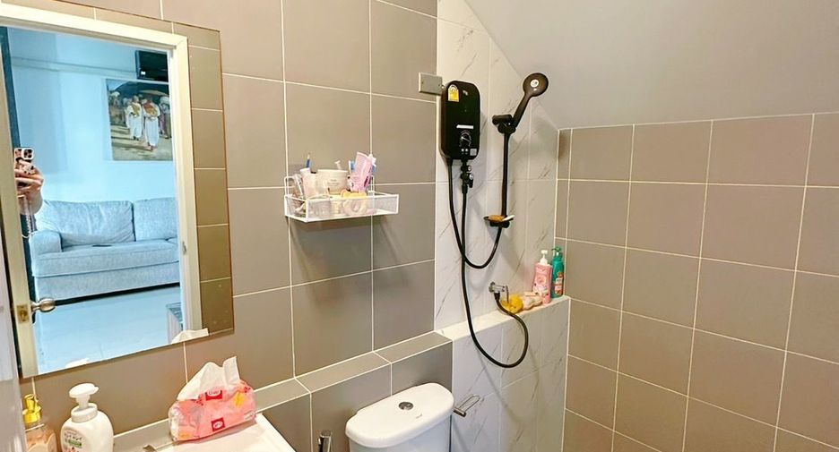Продажа и аренда 2 спальни таунхаус в Лат Крабанг, Бангкок