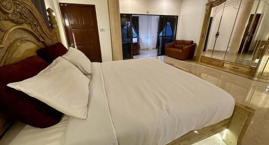 For rent 5 bedrooms house in Bang Lamung, Chonburi