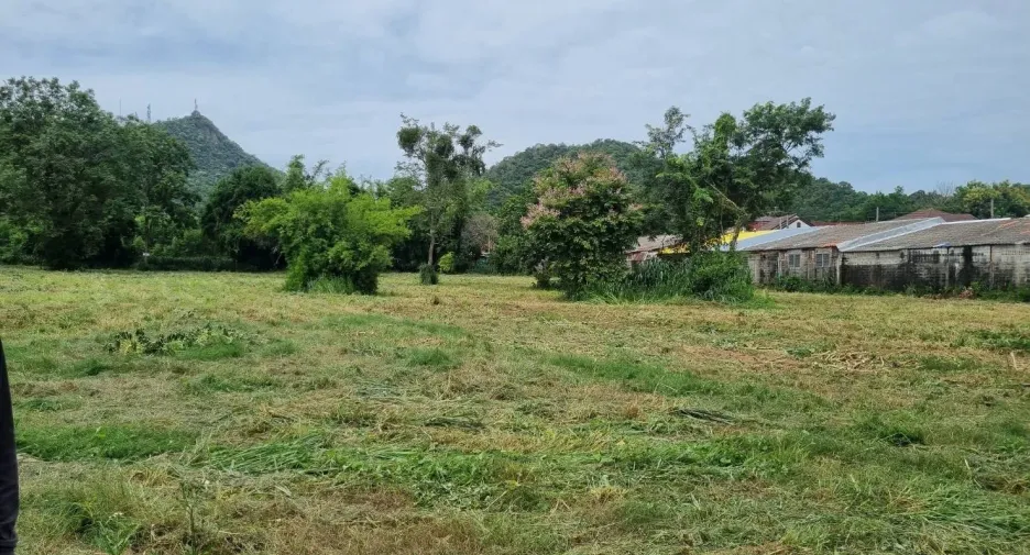 Grundstück zum Kauf in Si Racha, Chonburi
