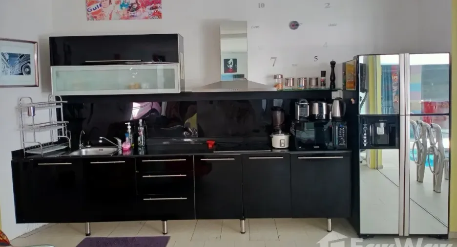 Villa en alquiler de 4 habitaciones en Thalang, Phuket
