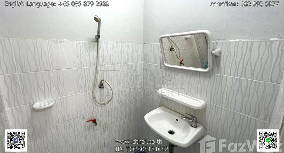 For sale 2 bedrooms townhouse in Mueang Udon Thani, Udon Thani