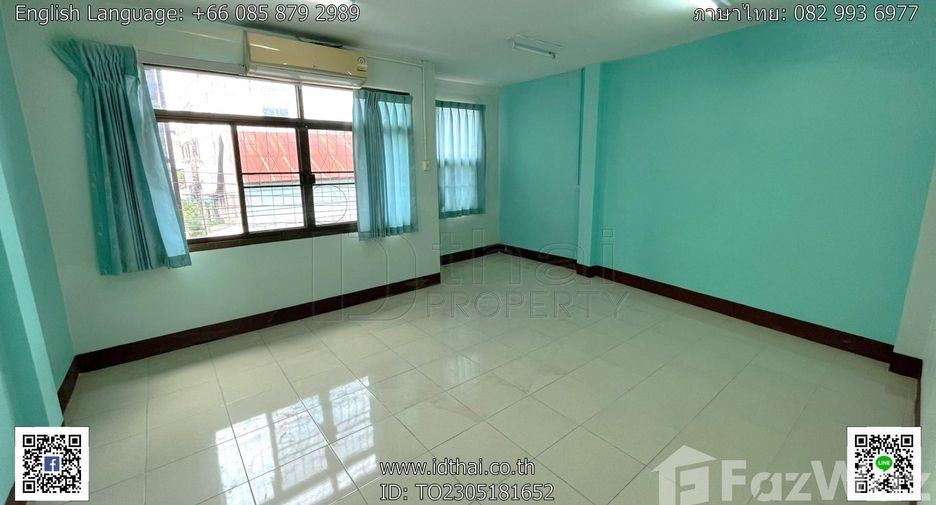 For sale 2 bedrooms townhouse in Mueang Udon Thani, Udon Thani
