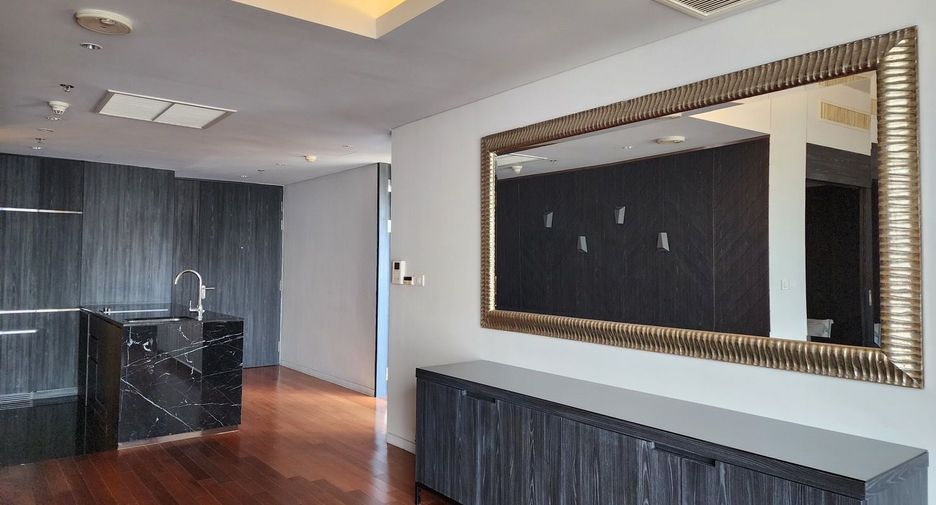 For sale 1 bed condo in Pathum Wan, Bangkok