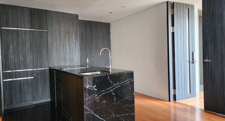 For sale 1 bed condo in Pathum Wan, Bangkok