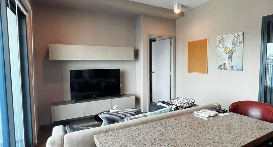 For sale 2 bedrooms condo in Phaya Thai, Bangkok