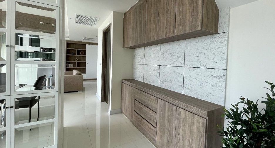 For sale 3 bedrooms condo in Sattahip, Chonburi
