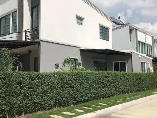 For sale 4 bedrooms townhouse in Sai Mai, Bangkok