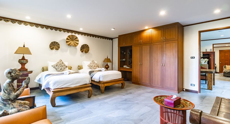 For sale and for rent 5 bedrooms villa in Thalang, Phuket