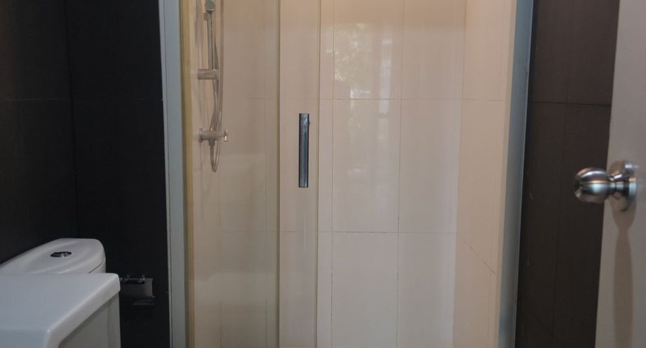 Condo en venta y en alquiler de 2 habitaciones en Khan Na Yao, Bangkok