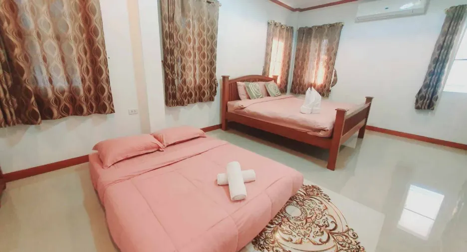For sale and for rent 4 bedrooms villa in Huay Yai, Pattaya