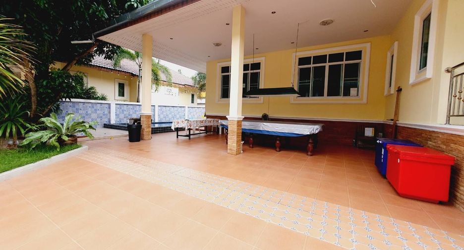 For sale and for rent 4 bedrooms villa in Huay Yai, Pattaya