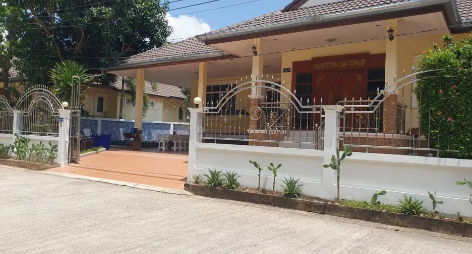 For sale and for rent 4 bedrooms villa in Huay Yai, Pattaya
