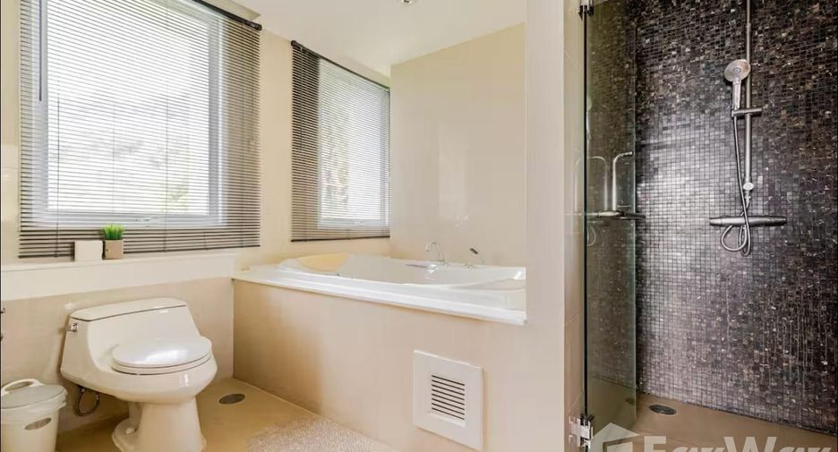 For sale 3 bedrooms apartment in Kathu, Phuket