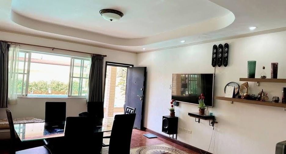 出售 公寓 别墅 在 Bang Lamung, Chon Buri
