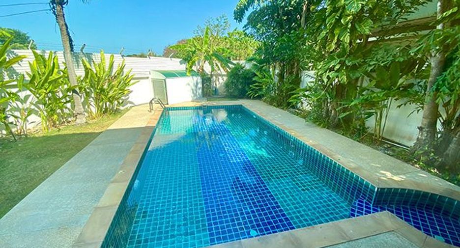 For sale 3 bedrooms villa in Mueang Phuket, Phuket
