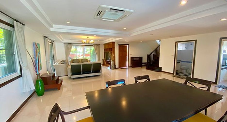 For sale 3 bedrooms villa in Mueang Phuket, Phuket