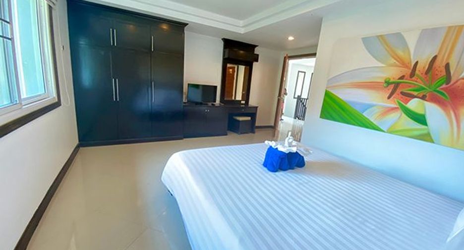 For sale 3 bedrooms villa in Mueang Phuket, Phuket
