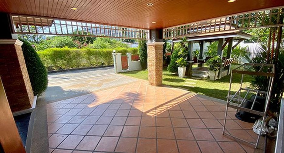 For sale 3 bedrooms villa in Mueang Phuket, Phuket