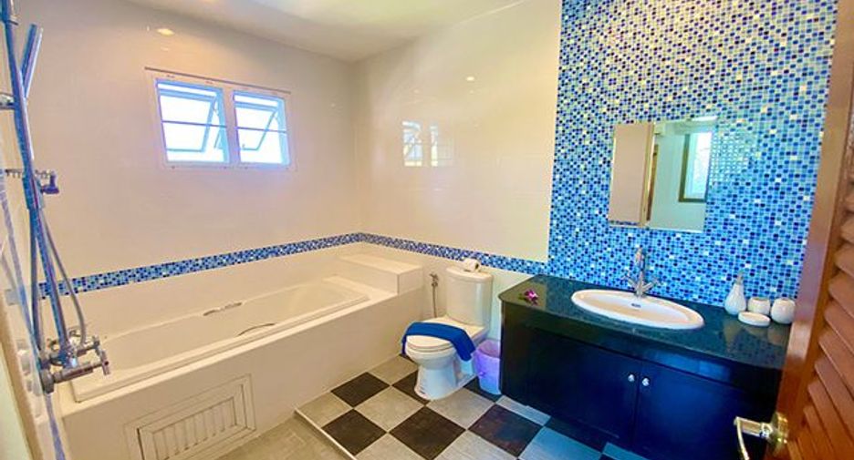 For sale 3 bedrooms villa in Mueang Phuket, Phuket