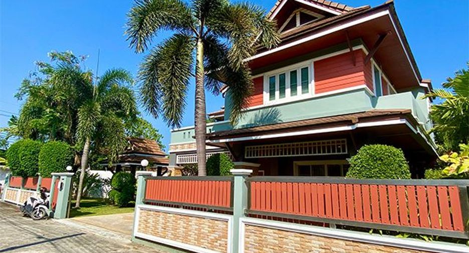 For sale 3 bedrooms villa in Mueang Phuket, Phuket