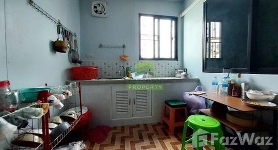 Reihenhaus zum Kauf mit 2 Zimmer in Ban Phaeo, Samut Sakhon