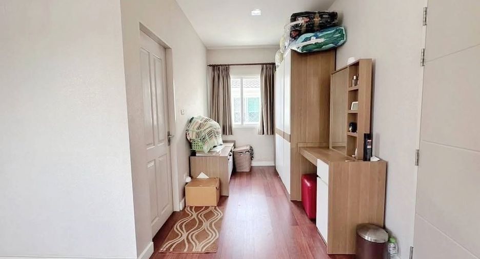 For sale 4 bedrooms house in Mueang Samut Sakhon, Samut Sakhon
