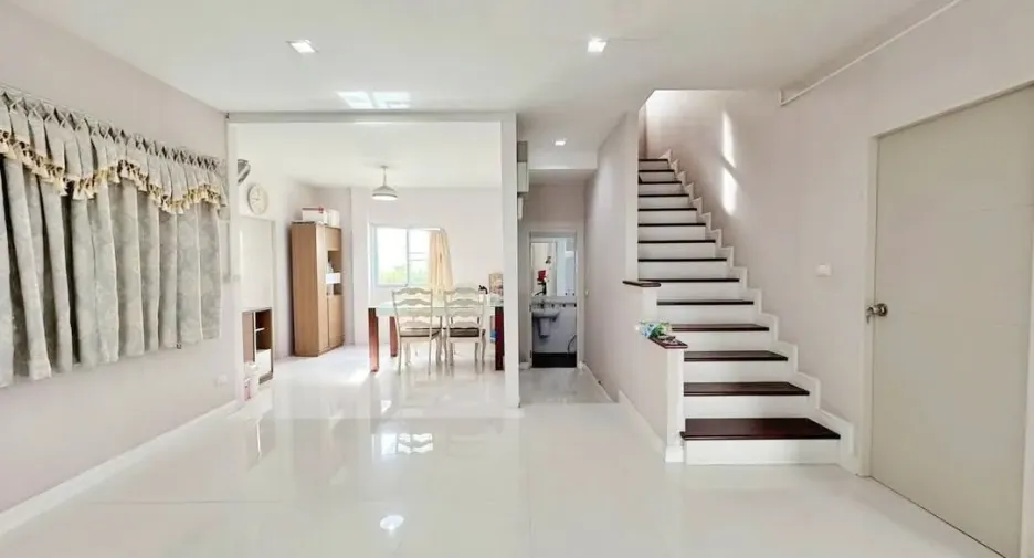 For sale 4 bedrooms house in Mueang Samut Sakhon, Samut Sakhon