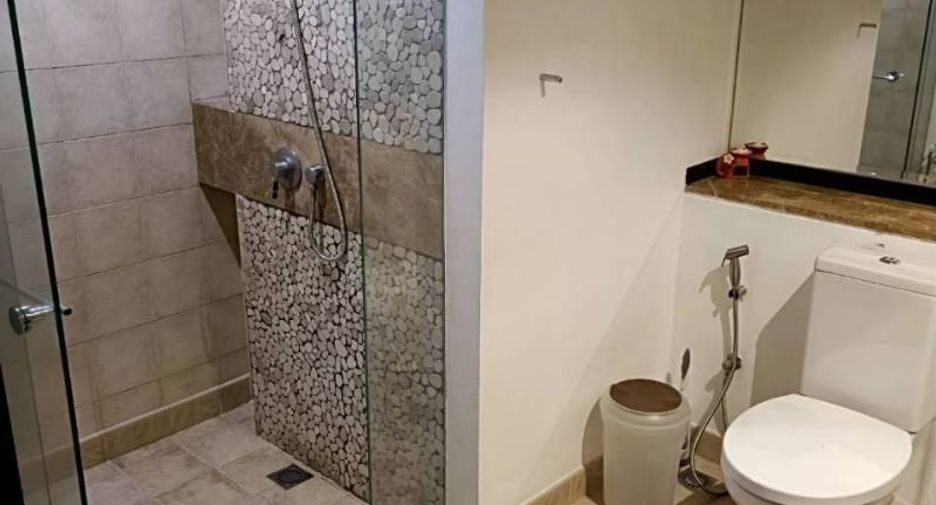 For rent 1 bed condo in Bang Lamung, Chonburi
