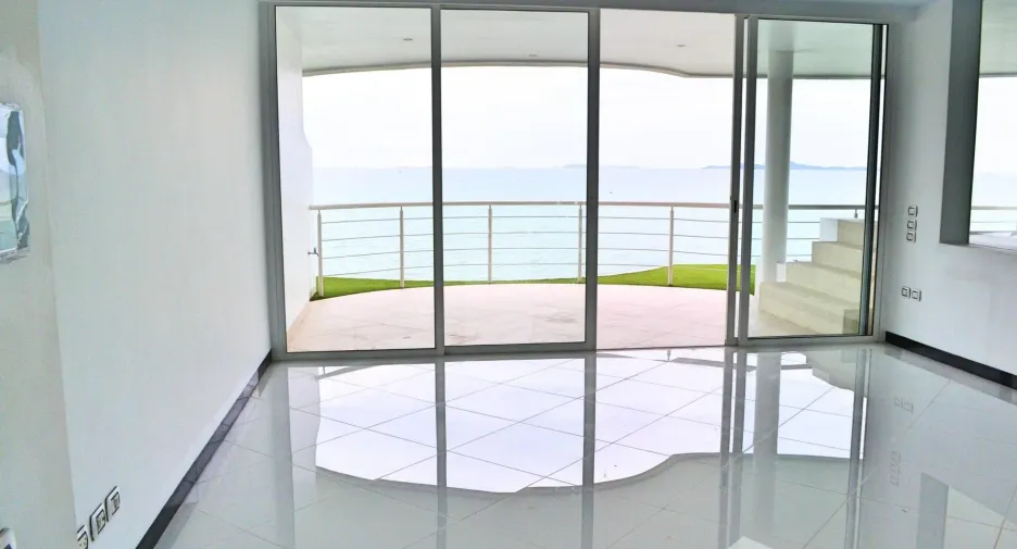 For sale 2 bedrooms condo in Sattahip, Chonburi