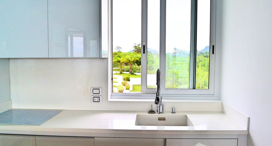 For sale 2 bedrooms condo in Sattahip, Chonburi