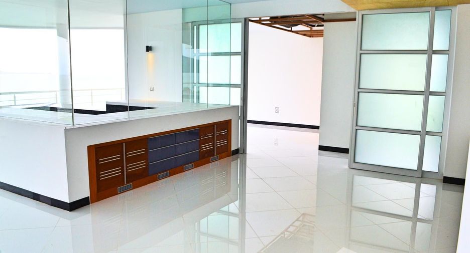 For sale 2 bedrooms condo in Sattahip, Chonburi